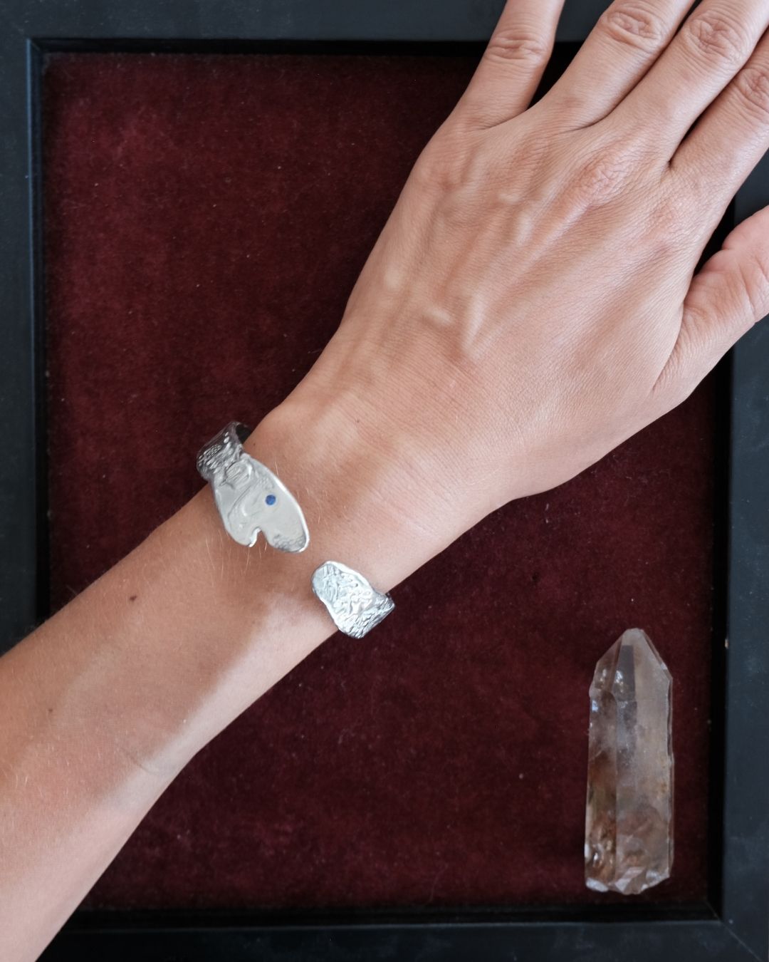 Fish Bracelet in Alpaca – Light Blue